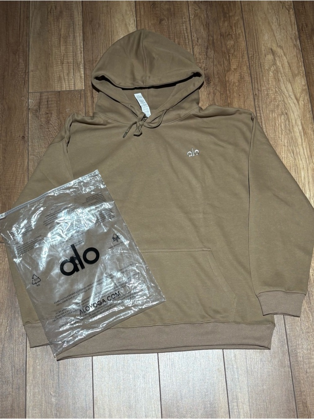 ALO Men’s Tan Beige Crewneck Pullover Hoodie XL